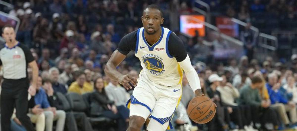 Kuminga diagnosed with kneecap contusion, sidelined indefinitely.