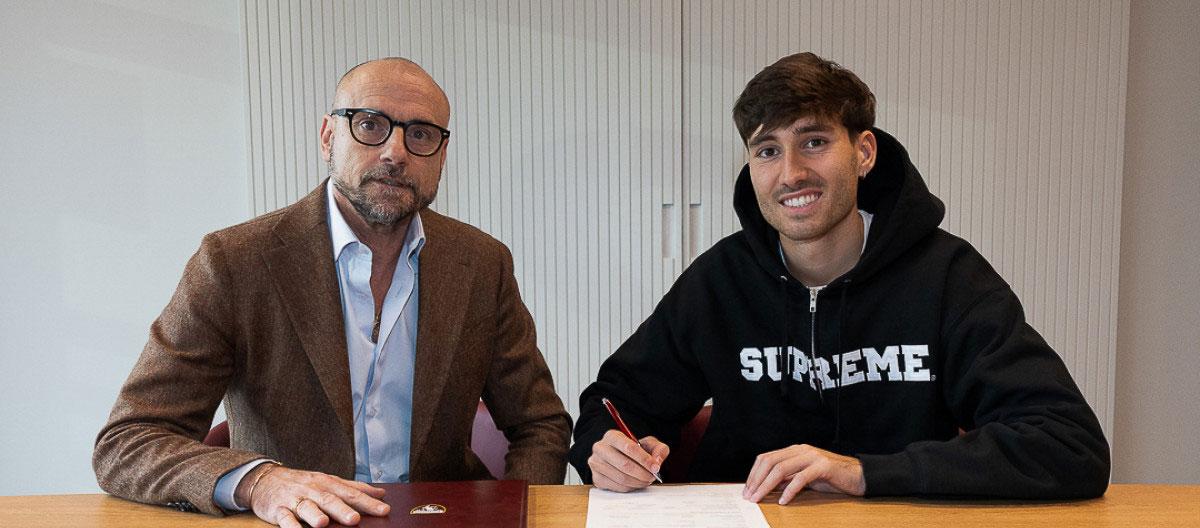 Benfica's Spanish U21s international left-back Rafael Obrador joins Torino on-loan..