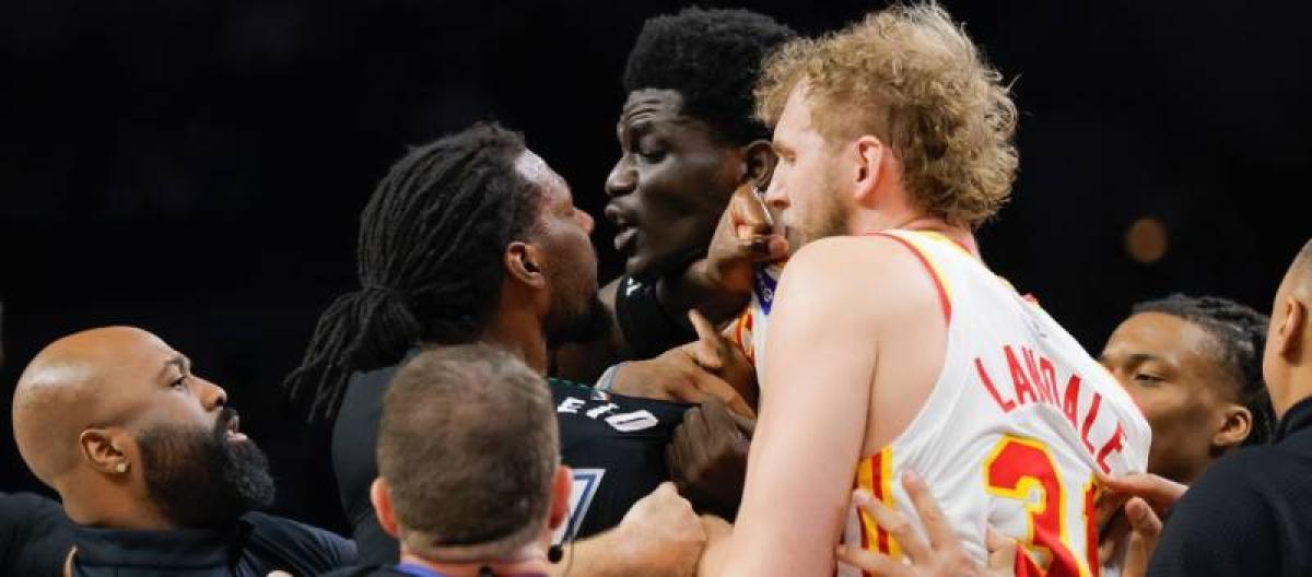 NBA重罚穆罕默德·盖耶与纳兹·里德各3.5万美元