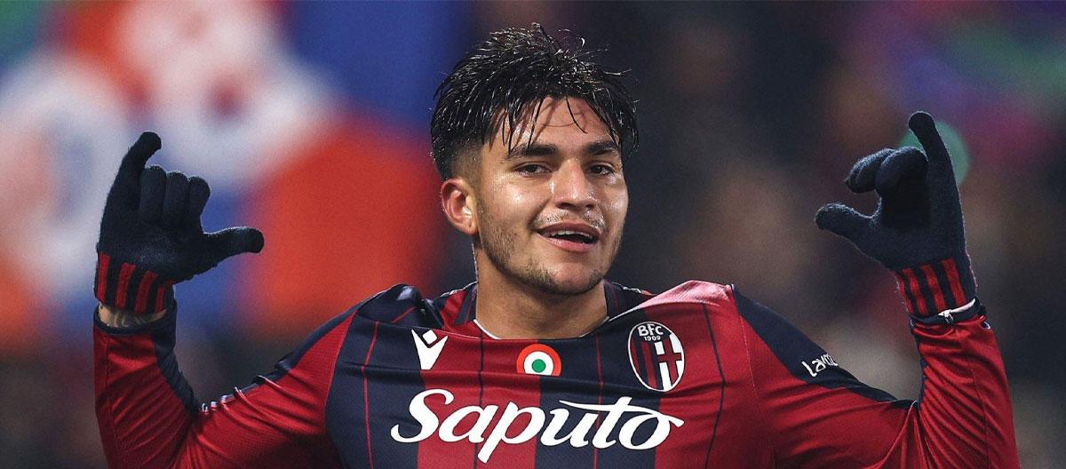 Bologna completes contract extension with Argentina international forward wonderkid Santiago Castro..