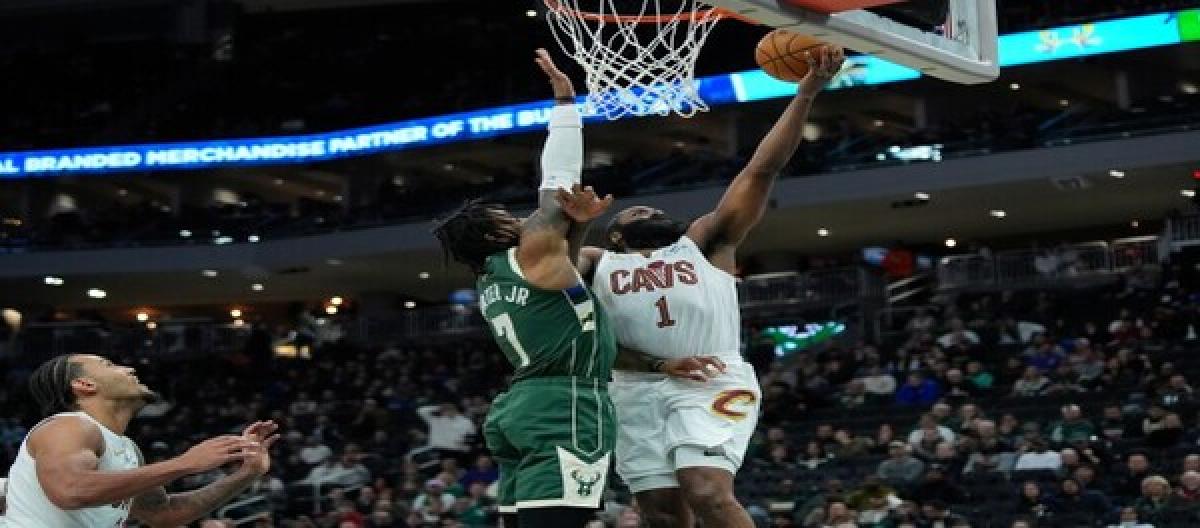 Harden scored 27 points as the Cavaliers defeated the Bucks 1123-116.