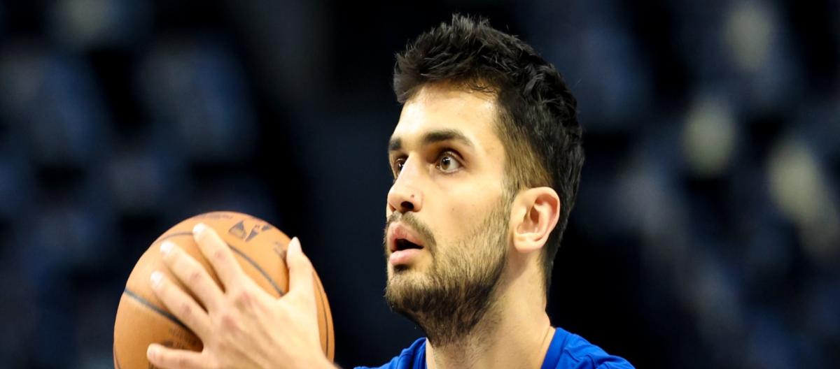 Official: The Warriors have signed 27-year-old center Eertseven to a second 10-day contract.