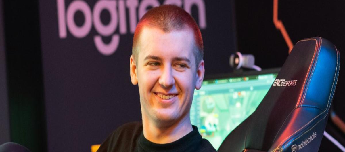 Official announcement: xKacpersky has permanently transferred from ENCE to NIP, with a contract expected to last one year.