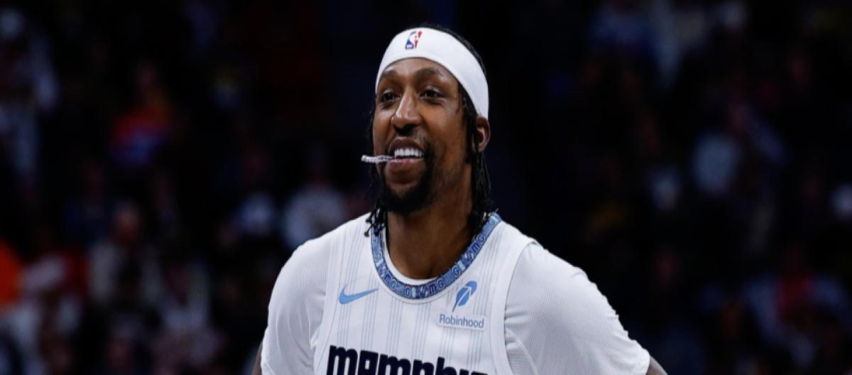 American reporter: Caldwell-Pope is expected to exercise his player option and remain with the Grizzlies next season.