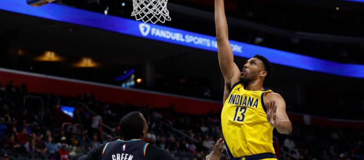 The Atlanta Hawks have officially signed veteran center Tony Bradley.