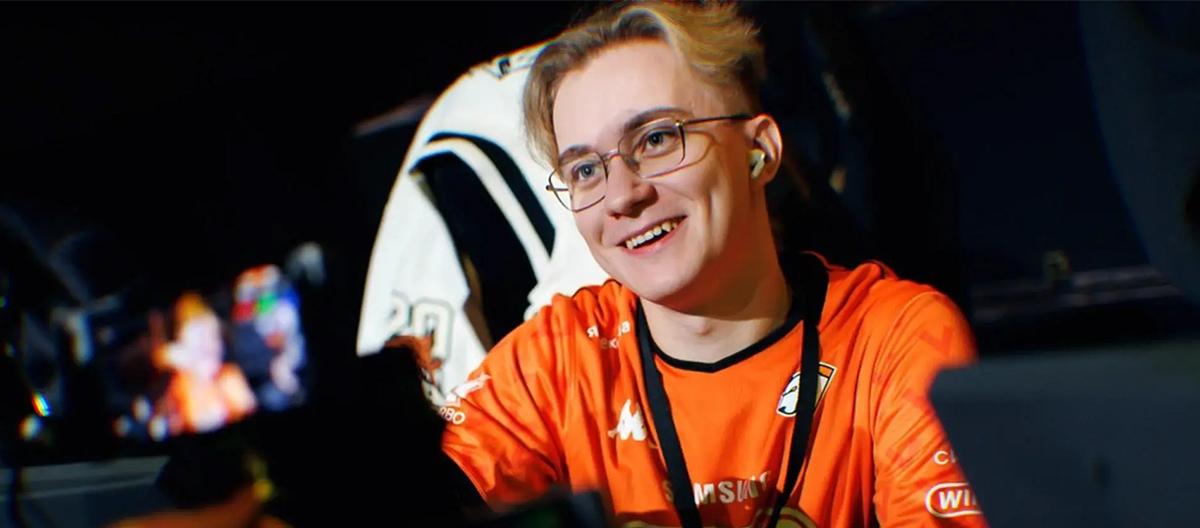 BB CEO: FL4MUS's loan contract has been extended, and he will travel with the team to IEM Atlanta.