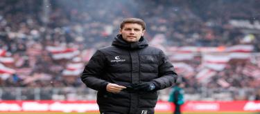 法比安·胡尔泽勒对球队保持乐观态度，努力给予俱乐部和球员足够的信心