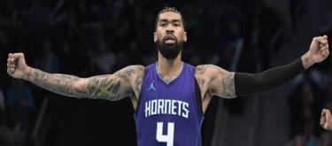 Phoenix Suns acquire Nick Richards via trade