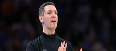 NBA官方：雷霆主帅马克·戴格诺特提前锁定全明星执教资格