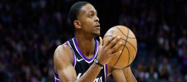 De'Aaron Fox officially joins San Antonio Spurs