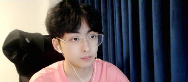 Is it hard for anchors to make money? King of Glory Lai Shen confessed late at night: I can’t live happily anymore.