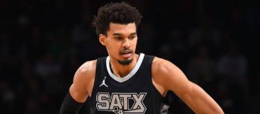 维克托·文班亚马右肩深静脉血栓，将缺席本赛季剩余比赛