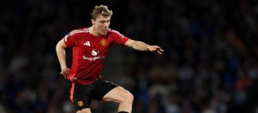 鲁本·阿莫林：拉斯穆斯·赫伊隆的表现非常出色，他努力为球队付出了一切