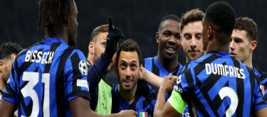 Champions League - Inter Milan beat Feyenoord 2-1 to advance to the quarterfinals and will face Bayern Munich