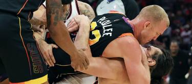 Steven Adams and Mason Plumlee ejected for clashing