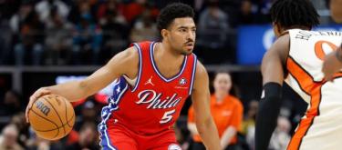 昆廷·格兰姆斯在费城76人队占据一席之地