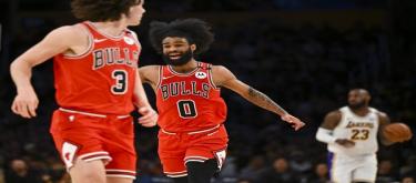 Lakers lost to Bulls 117-119, Keedy scored a triple-double and became a hero