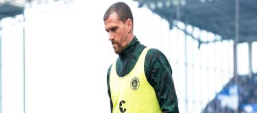 Due to injury problems, 33-year-old St. Pauli attacker Simon Zoller announced his retirement at the end of the season