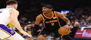 Alexander has scored 20+ points in 71 consecutive games, tied with Kareem Abdul-Jabbar for sixth in history