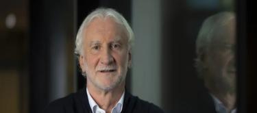 官方：德国足协与体育总监鲁迪·沃勒尔续约至2028年