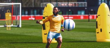 阿伦·希基和伊戈尔·蒂亚戈即将回归布莱顿一线队