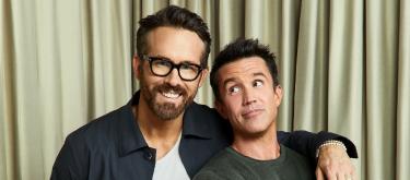 雷克瑟姆实现三连跳晋级英冠，联合老板罗布·麦克亨尼盛赞幕后付出的无名英雄