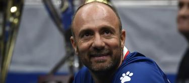 杜加里指责皇马的行径践踏足球的形象