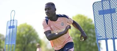 Moises Caicedo calls on the team to give their all and show their unique style