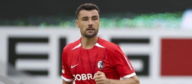 Freiburg defender Manuel Gulde officially announce retirement at the end of the season..