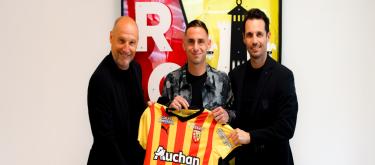 Lens officially announced that Ruben Aguilar has renewed his contract for two years until June 2028