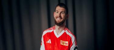 官方：前不莱梅攻击手奥利弗·伯克以自由身加盟柏林联合