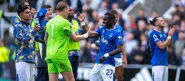 阿什利·扬认为球队的团队精神在比赛中得到了充分的体现