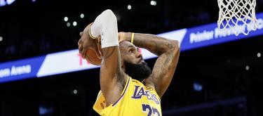 Shams: LeBron James will most likely exercise his player option for next season