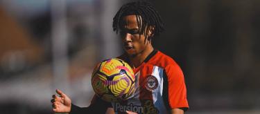 罗梅勒·多诺万与布伦特福德签订了一份为期5年的合约