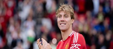 Hoylen: Try to stay away from transfer rumors and do not expect to leave Manchester United