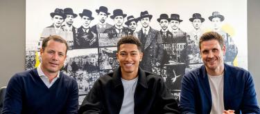 Sunderland's Jobe Bellingham followed his elder brother's footsteps by officially joining Borussia Dortmund..