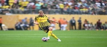 Svensson scored a goal as Dortmund beat Ulsan Hyundai by one goal and advanced to the round of 16 with Fluminense