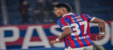 Manchester United officially announced the signing of 18-year-old Paraguayan full-back Diego Leon for a total price of up to £7 million