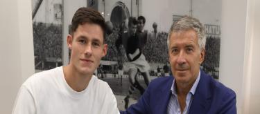 博洛尼亚官宣签下捷克中卫马丁·维蒂克，转会费最高可达1500万欧元