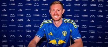 纽卡斯尔联中场肖恩·朗斯塔夫转会至利兹联