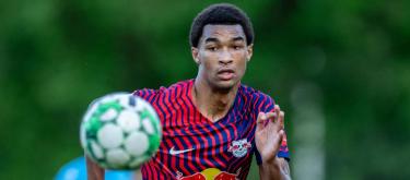 Yannick Eduardo joins Dordrecht on loan