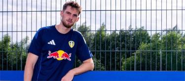 Anton Stach joins Leeds United on four-year deal