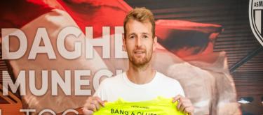 Leverkusen goalkeeper Lukasz Hradecky officially joins Monaco for €4 million