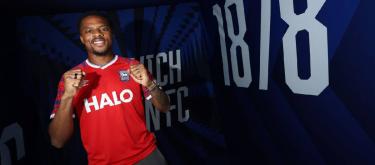 Ipswich Town announce season-long loan signing of striker Juba Akpom