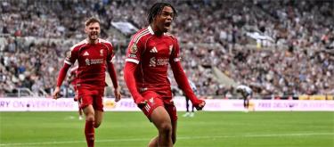 助利物浦绝杀对手　范迪克鼓励恩古莫哈继续努力和保持谦卑