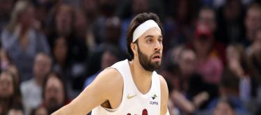 Official: Strus has undergone surgery to repair the fifth metatarsal bone in his left foot and is expected to be out for 3 to 4 months