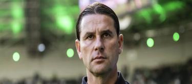 门兴跨赛季德甲10场不胜，主帅赫拉尔多·塞瓦内正式下课