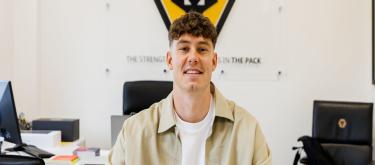 狼队官宣与约尔根·拉森续约至2030年，外加延长1年选项