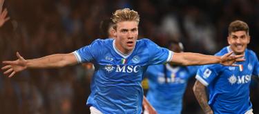 ◤Serie A◢ Rasmus Højlund scored as Napoli come from behind to defeat Genoa 2-1..