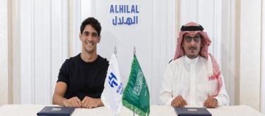 Official: Al-Hilal extends Moroccan goalkeeper Bounou's contract until 2028